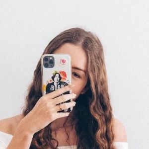 Meet your Posher, Dana